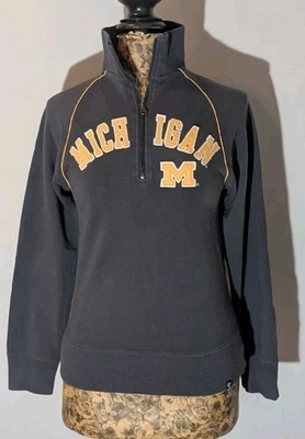 Jersey manga larga 47 Brand Michigan azul con estampado amarillo, damas mediano Foto 1 de 3