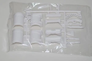 AMT PETERBILT 352 CABOVER COORS 1375/06 ⭐TEILE⭐ KRAFTSTOFFTANKKAROSSERIEN+MEHR 1:25 - Bild 1 von 3