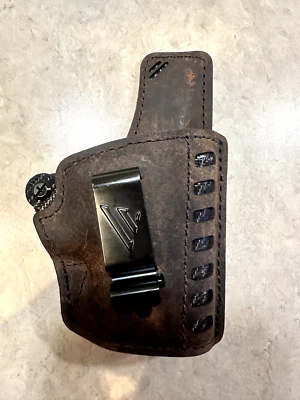 Versa Carry Comfort Flex Deluxe Holster Brown - Image 1 of 4