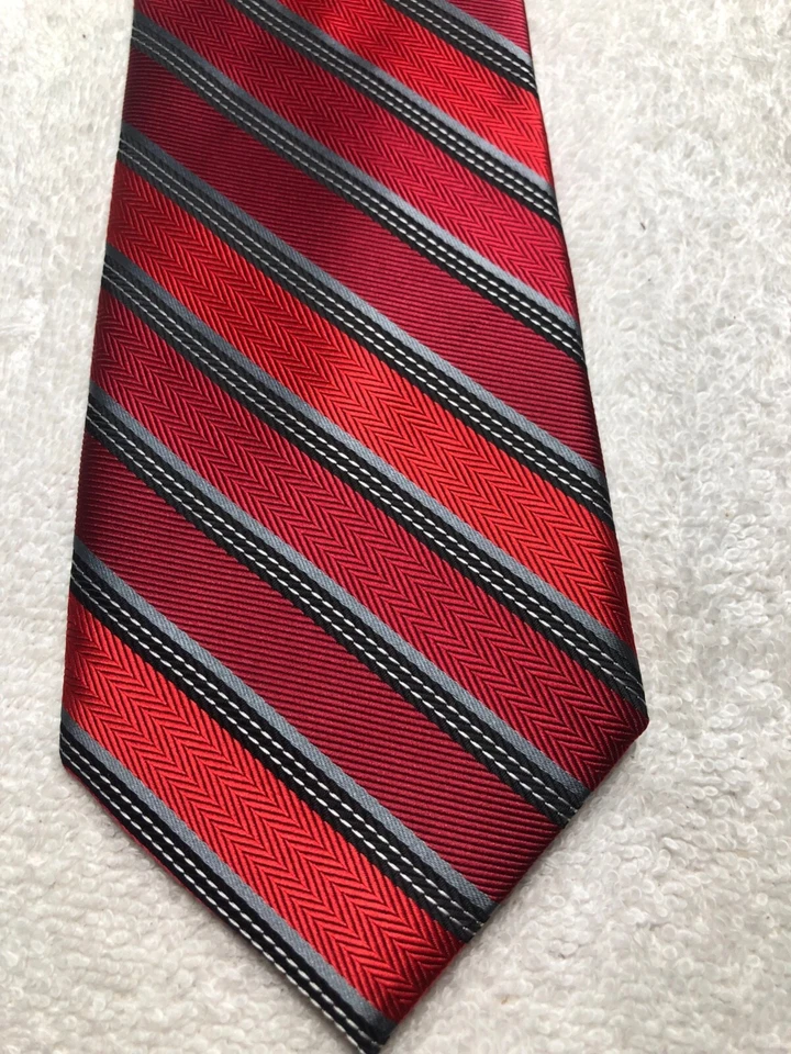 NICOLE MILLER CORBATA HOMBRE ROJO BORGOÑA CON RAYAS GRISES 3,5 X 59 Foto 1 de 4