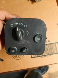 2002-2009 TrailBlazer Envoy Buick Rainier HEADLIGHT SWITCH 15067051 OEM - Picture 1 of 2