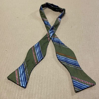 Pajarita ajustable Robert Talbott a rayas de seda roja verde rosa Foto 1 de 4