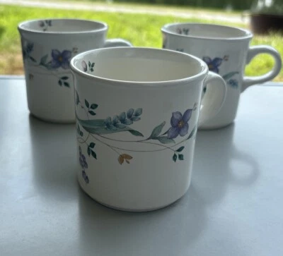 Taza de té de café floral vintage Pfaltzgraff abril diseño de flores - Juego de 3 piezas Foto 1 de 4