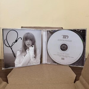 Taylor Swift - The Tortured Poets Department CD & Manuscript SIGNED | FREE SHIP - Picture 1 of 3