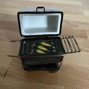 Barbecue Grill with Steaks corn Peint Main Limoges Trinket rare French Porcelain - Picture 1 of 9