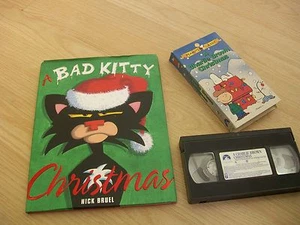 Kid Peanuts VHS ""A Charlie Brown Christmas"" y libro ""A Bad Kitty Christmas""; juguetes - Imagen 1 de 12
