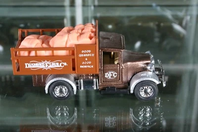 Camión de reparto Welly 9350 Diamond Flour Company Foto 1 de 3