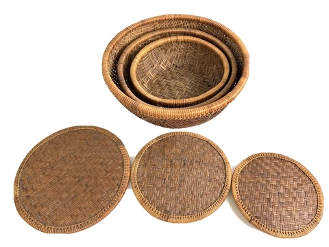 Vintage stackable bamboo Round  baskets with Lids Set Of 3 RARE Cover