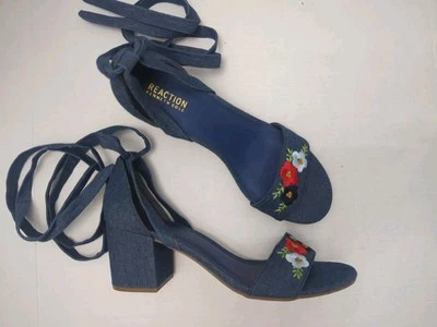 Sandalias boho REACTION Kenneth Cole talla 11 azul denim bordado flores gladiador Foto 1 de 4