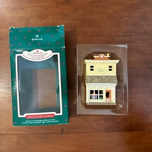 Hallmark Old-Fashioned Toy Shop - Nostalgic Houses & Shops Series Ornament 1985 - Picture 1 of 8