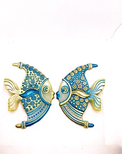 kissing Fish Figurines 2pc set Wall Art Hanging Decor Home Birthday Christmas - Picture 1 of 11