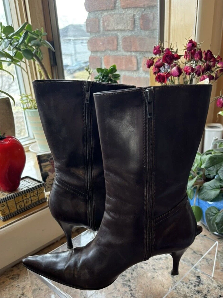 Cole Haan/Italy brown boots size 7 thin heel  all leather, exelent condition - Image 1 of 4