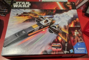 Star Wars El Despertar de la Fuerza Poe's X-Wing Fighter con figura de Poe Dameron - Imagen 1 de 3