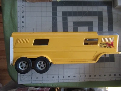 Винтажный купольный фургон-прицеп Vista - Изображение 1 из 4