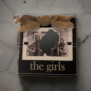 3 1/2" X 5" Black Picture Frame W/Burlap Bow  Mud Pie "The Girls"  Table Decor - Bild 1 von 4