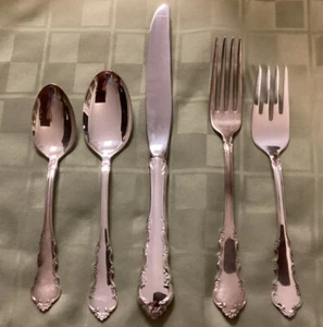 Reed & Barton Silverplate Dresden Rose Service for Twelve - 70pc Set * - Picture 1 of 4
