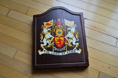 Juego de dardos y gabinete maestro Franklin vintage El Señor de las Armas Foto 1 de 4