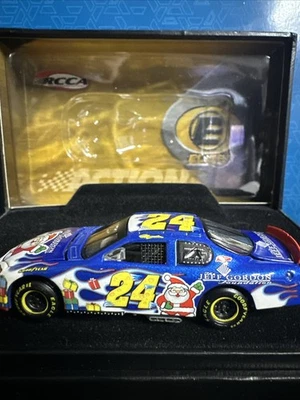 Jeff Gordon #24 JG Found Holiday 2004 Monte Carlo Elite 1 de 480 escala 1:64. Foto 1 de 4