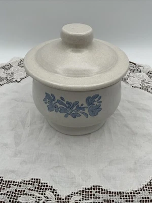 Azúcar con tapa Pfaltzgraff Yorktowne Foto 1 de 4