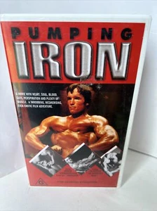 PUMPING IRON VHS VIDEO / ARNOLD SCHWARZENEGGER & LOU FERRIGNO - Picture 1 of 3