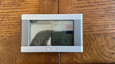 Trane TZONE940 Wired Touchscreen Thermostat/Zone Sensor - Изображение 1 из 2
