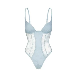 NEU NEU MIT ETIKETT Skims ultrafeine Spitze leicht gefüttert Plunge Body Denim Druckknopfverschluss L - Bild 1 von 10