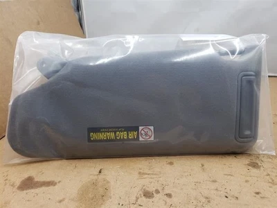 Passenger Right Sun Visor Illuminated Fits 99-03 TL 335934 - Image 1 of 2