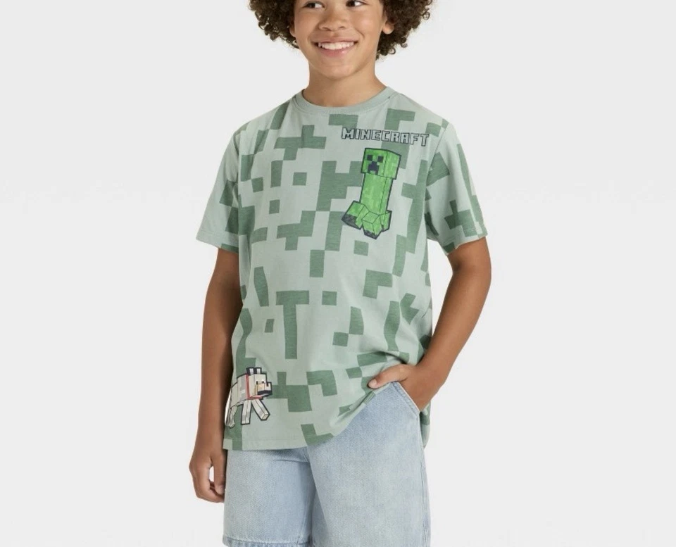 Minecraft: Boys Graphic T-Shirt Sz s Creeper And Dog - Image 1 of 4