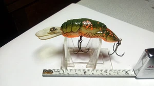 REBEL, VINTAGE, "BIG CRAW" MARKED LIP, GRAY CRAY,ORG.BELLY, EXCELLENT CONDITION - Picture 1 of 4