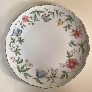 Graf von Henneberg 1777 Floral Dinner Plate 10 -1/8" Scalloped Edges Bavaria - Picture 1 of 11