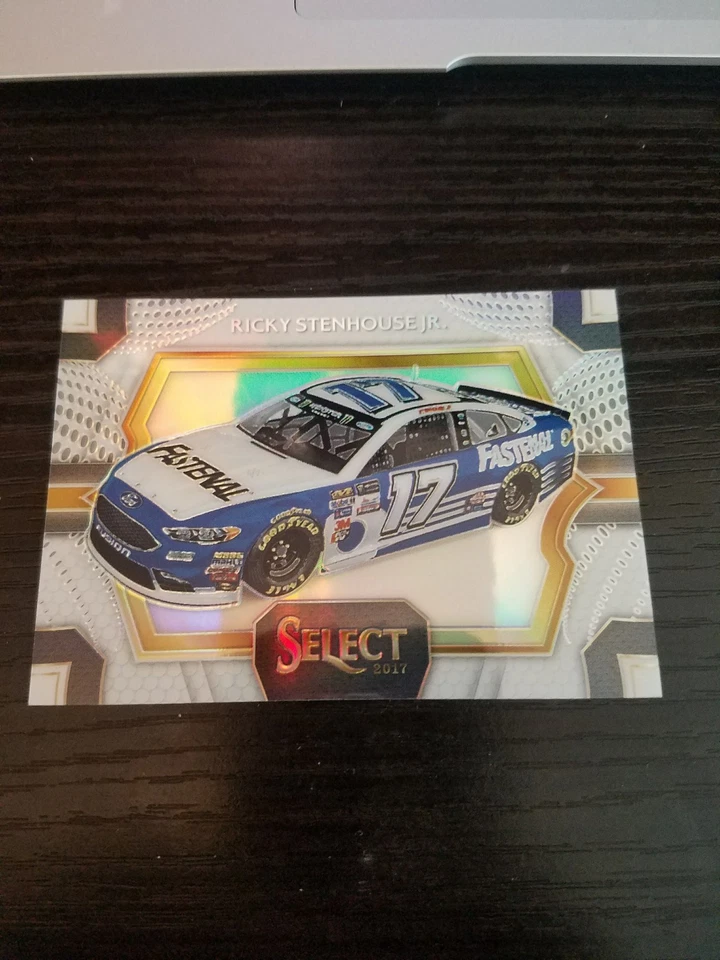 2017 Select Prizms White #111 Ricky Stenhouse Jr. PP /50 - Image 1 of 1