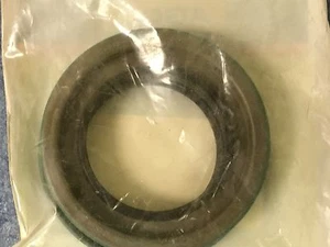 70555194 Spra-Coupe Oil Seal - Picture 1 of 3
