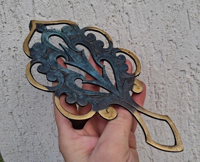 Ancien Support De Fer À Repasser Repose Fer en bronze ou laiton - Photo 1/4