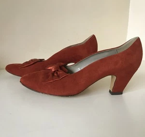 Bally Red suede Bow front shoes UK 5 Vintage Pointed Made in England Leather - Picture 1 of 10