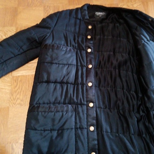 Piumino Chanel manica lunga tinta unita nero donna taglia M invernale usatoale