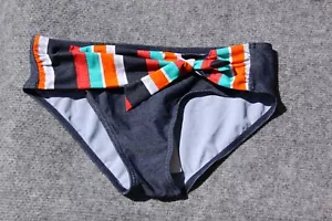 BIKINI UNTERTEIL SLIP GRÖSSE 38 VON ESPRIT GRAU MIT BUNT GESTREIFTEM UMSCHLAGBUN - Bild 1 von 2