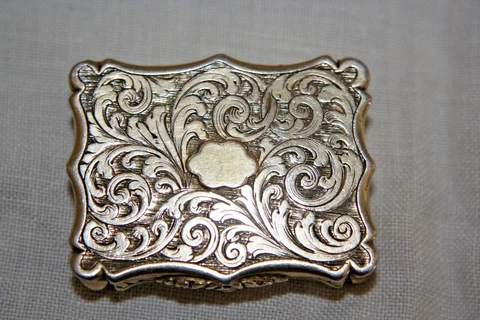 Early Victorian Silver Gilt vinaigrette Nathaniel Mills, Birmingham 1842 Cover