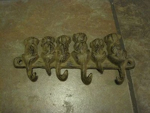 CAST IRON HOLDER, DOGS / PUPPIES, FOR KEY RINGS, LEASHES, BELTS, ETC, VGUC - Picture 1 of 3
