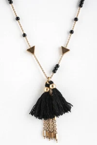 Collar colgante de borla triángulo con cuentas de J Crew para mujer negro tono dorado resina largo - Imagen 1 de 3