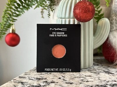 Sombra de ojos MAC Cosmetics Pro Palette Refill Pan - SOSPECHOSAMENTE - NUEVO Foto 1 de 2