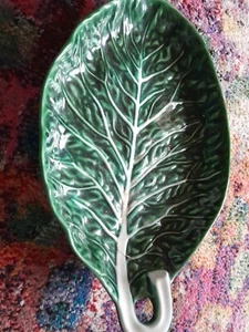 PORTUGESE GREEN LEAF OVAL DISH PLATTER - Picture 1 of 9