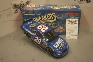 2004 Kevin Harvick GM Ice Breakers 1/24 Action NASCAR Diecast Autographed - Picture 1 of 2