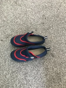 Unboxed Kids Water Shoes Lightweight Non-Slip Aqua Socks for Beach Swim - Picture 1 of 4