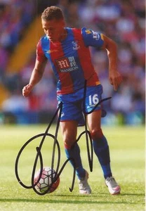 CRYSTAL PALACE: DWIGHT GAYLE SIGNED 6x4 ACTION PHOTO+COA - Picture 1 of 1
