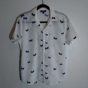 Boohoo MAN Size Small Shirt Button Up Short Sleeve Butterfly print lightweight - Picture 1 of 15
