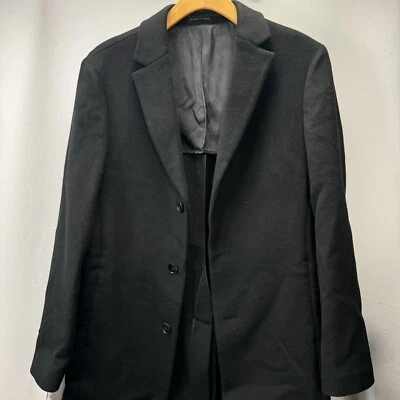 Abrigo Reiss negro a dos aguas talla mediana venta al por menor $540 Foto 1 de 4