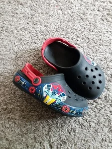 Crocs Sandals Youth 1 Boys Fun Lab Darth Vader Slip On Clogs 207189 Black Multi - Picture 1 of 7