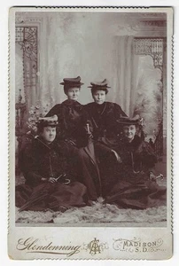 CABINET PHOTO 4 WOMEN HATS COATS GLOVES UMBRELLAS MADISON SOUTH DAKOTA - Picture 1 of 2