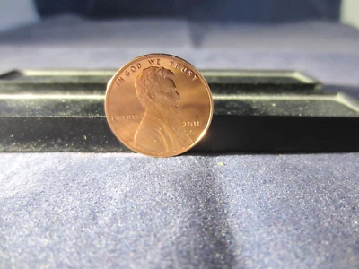 2011-S One Lincoln Cent Deep Cameo Mirror Proof Coin Upper Grading Ranges - Image 1 of 3