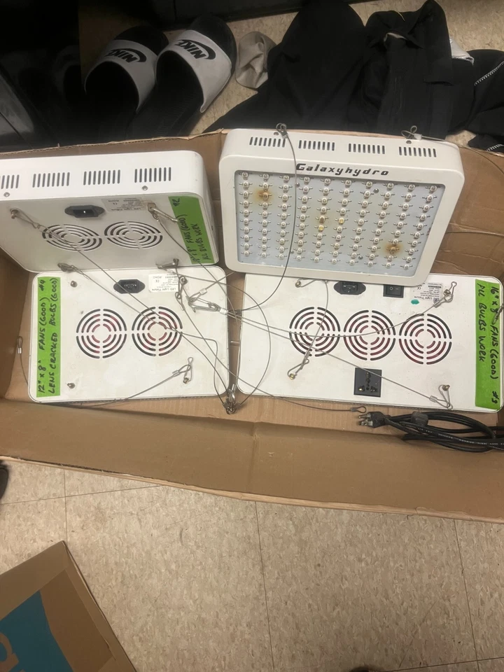 (4) Galaxyhydro LED Grow Lights LOT - Image 1 of 4